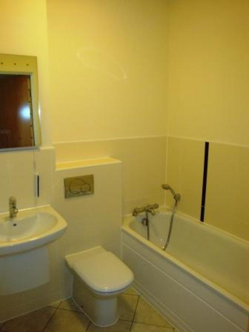 			2 Bedroom, 1 bath, 1 reception Flat			 Glengall Road, KILBURN